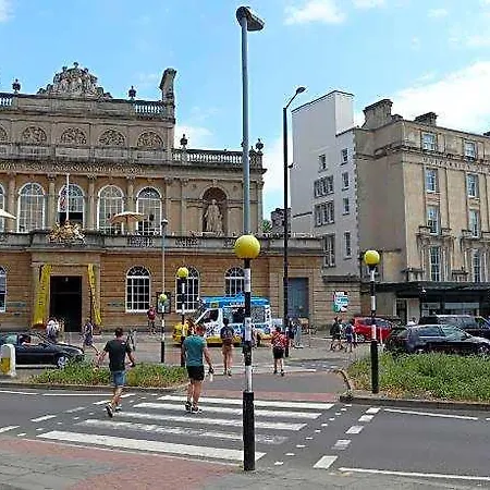No 3 Georgian Shared House - By Clifton Short Lets Szálloda